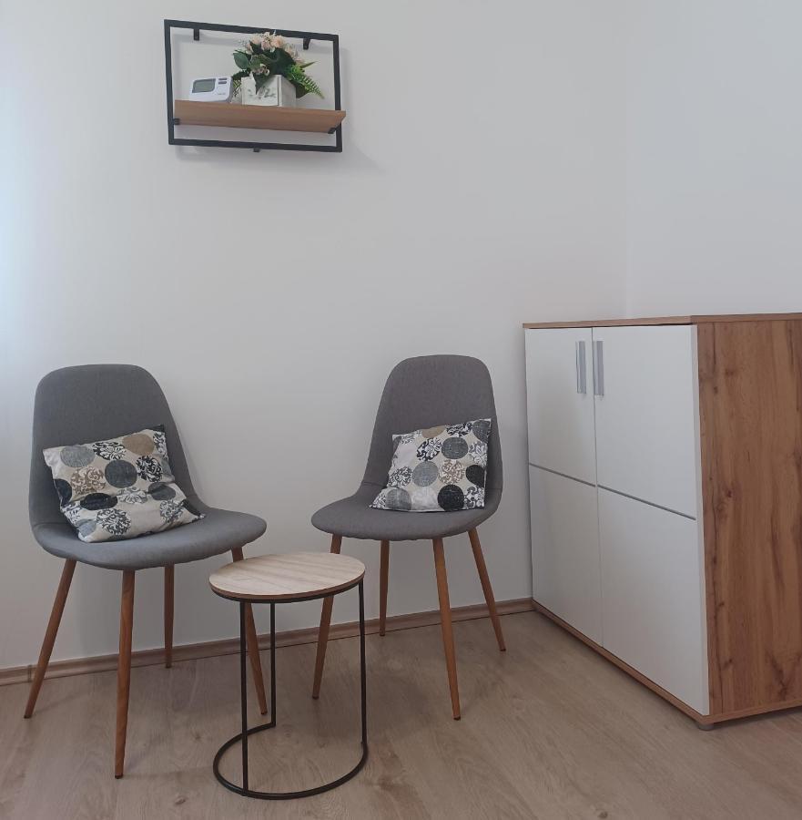 Rad-Var Apartmanhaz Eger Exteriér fotografie